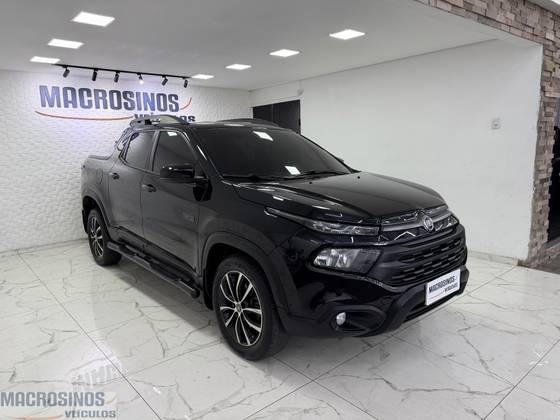 FIAT TORO 2.0 16V TURBO DIESEL ULTRA 4WD AT9 FIAT TORO 2.0 16V TURBO DIESEL ULTRA 4WD AT9